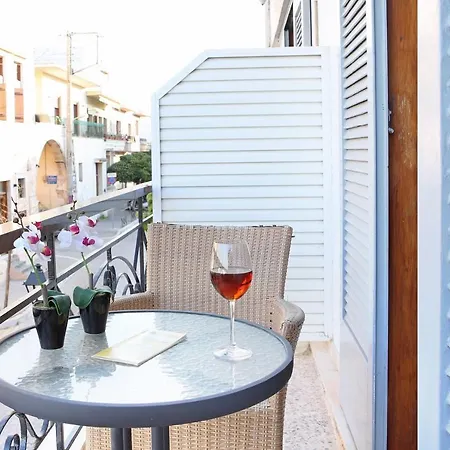 Guest house Casa Kasteli 4*