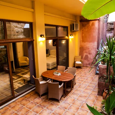 Casa Kasteli 4*