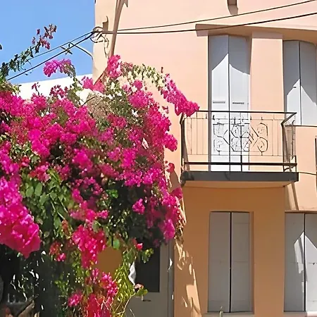 Guest house Casa Kasteli
