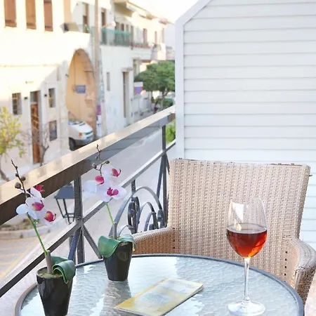 Casa Kasteli 2*