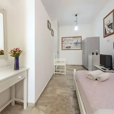 Casa Kasteli Гостьовий будинок