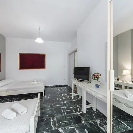 Casa Kasteli Guest house 2*