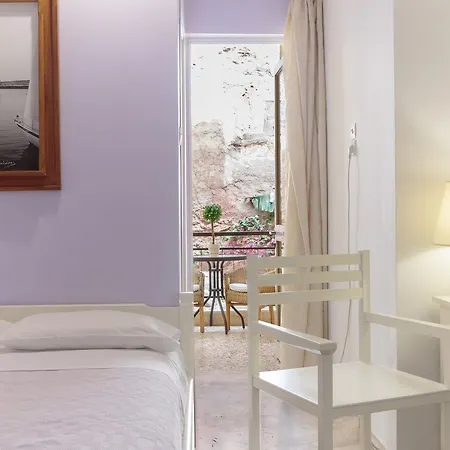 Guest house Casa Kasteli 2*