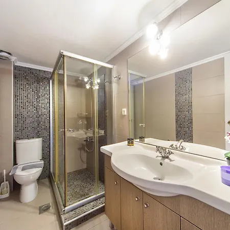 Guest house Casa Kasteli 2*