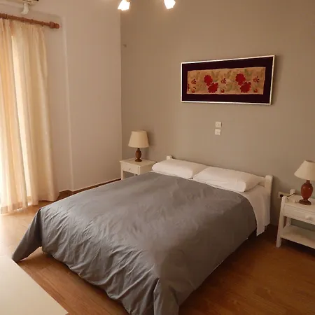 Guest house Casa Kasteli 2*